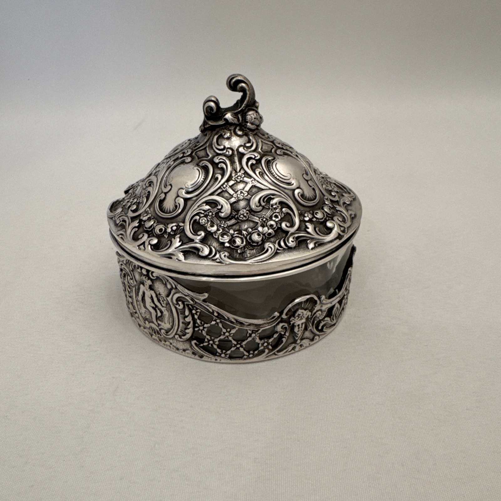 Historismus 835 Silber Deckeldose