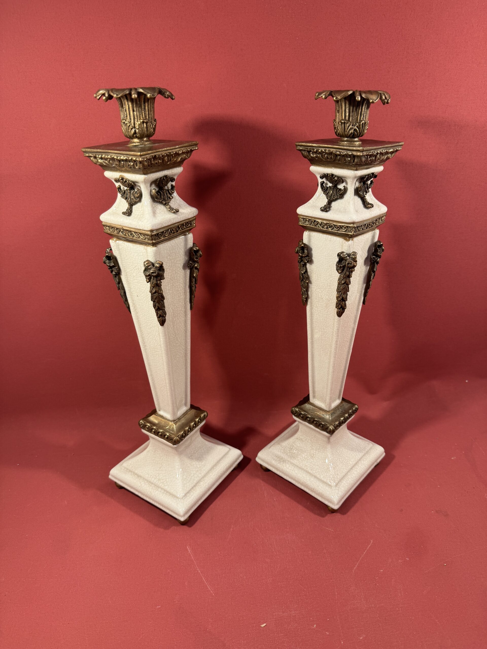 Kerzenhalter Paar<br />
Louis XVI Stil
