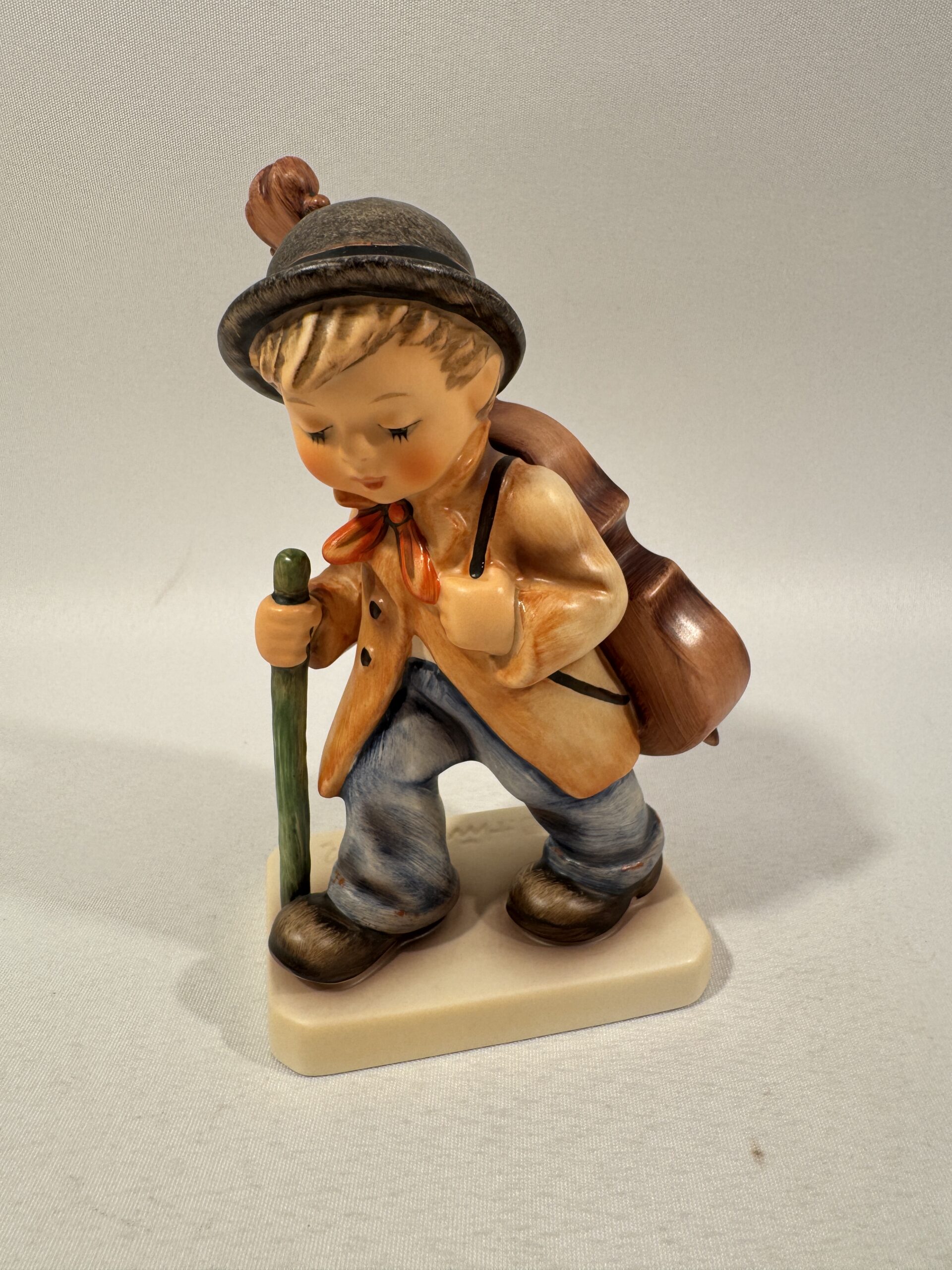 Hummel Figur Heimkehr Bassgeiger